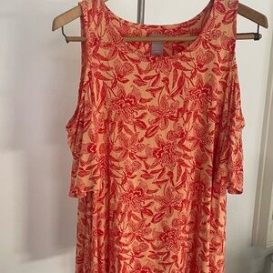 Chico's cold shoulder swing top